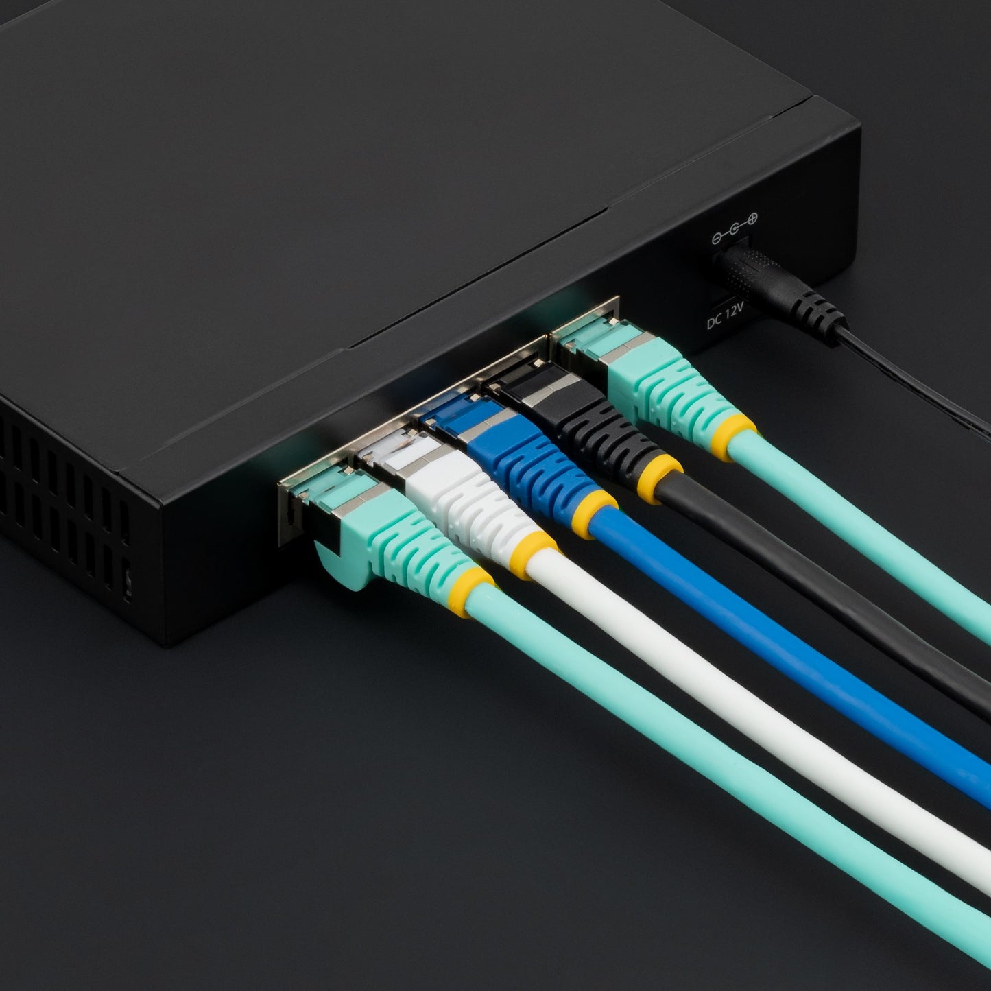 StarTech.com CABLE 4.5M DE RED CAT6A AZUL SNAGLESS POE 100W RJ45 CABLE 4.5M DE RED CAT6A AZUL SNAGLESS POE 100W RJ45