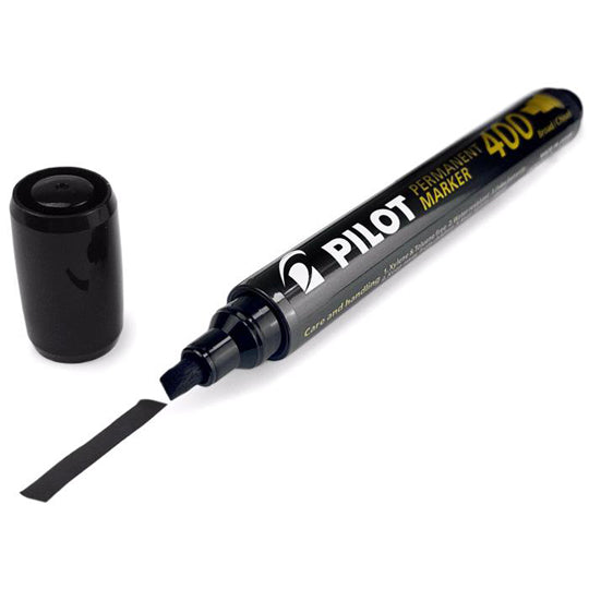 Marcador permanente 400 PILOT punta cincel color negro