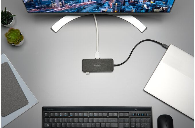 Kensington Docking Station K34020WW USB-C, 3x USB A/C, 1x HDMI, 1x VGA, 1x RJ-45, Negro/Gris