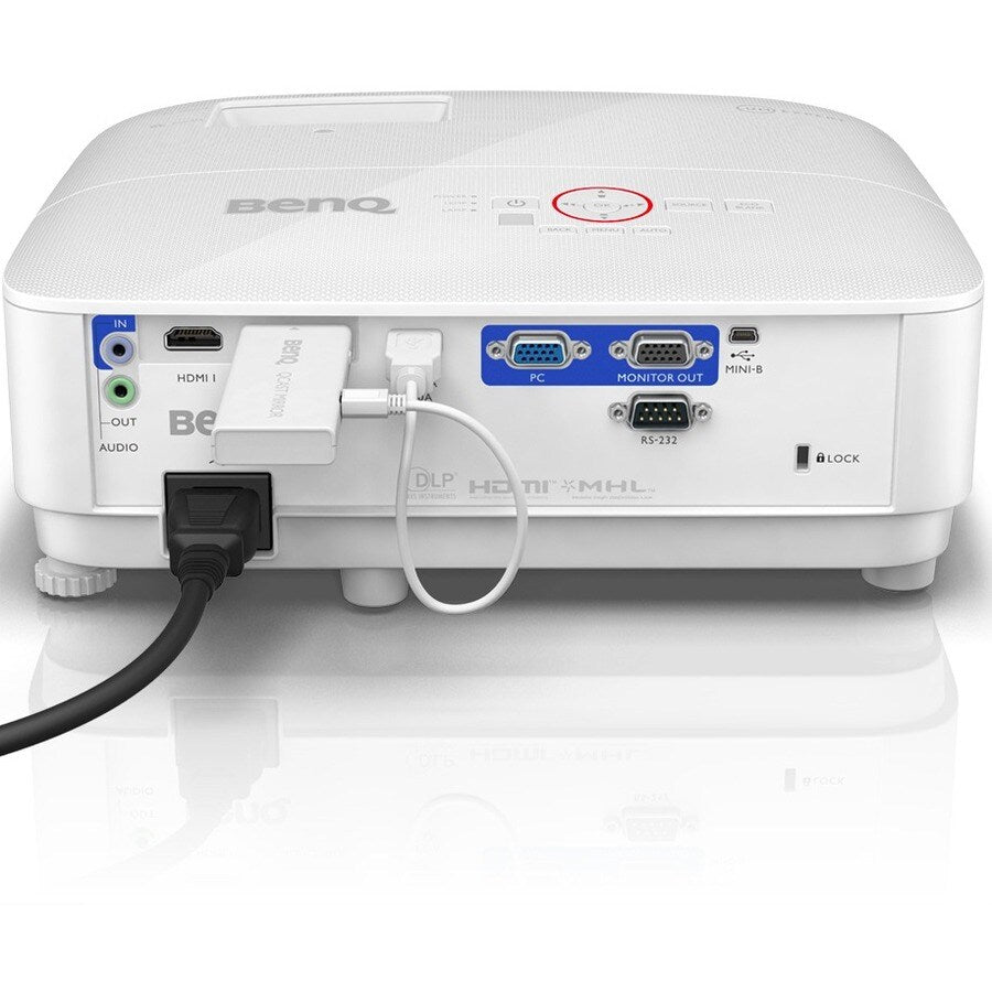 Proyector DLP TH671ST BenQ, 3000 lúmenes
