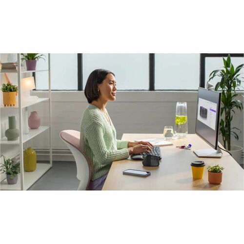 Teclado Ergonómico Inalámbrico Logitech Wave Keys 920-012278 | Bluetooth + Logi Bolt | 3 Dispositivos | Español | Grafito | Batería 36 Meses | SKU 920-012278