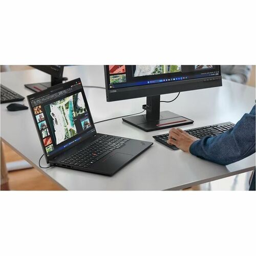 Laptop Empresarial Lenovo ThinkPad T16 G3, Intel Core Ultra 7 155U, 16GB RAM, SSD 512GB, Windows 11 Pro, 1 año de garantía