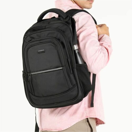 Mochila para laptop 15.6"-17" Gran Capacidad modelo Essentials marca Perfect Choice