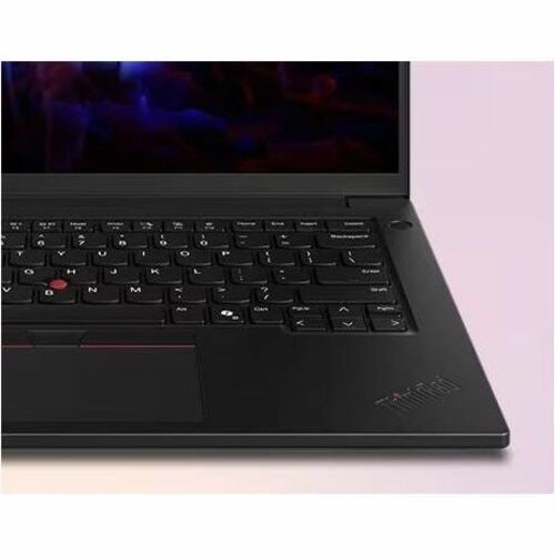 Estación de Trabajo Móvil Lenovo ThinkPad P14s Gen 6, Intel Core Ultra 7 255H, 16GB RAM, SSD 512GB, Windows 11 Pro, 1 año de garantía