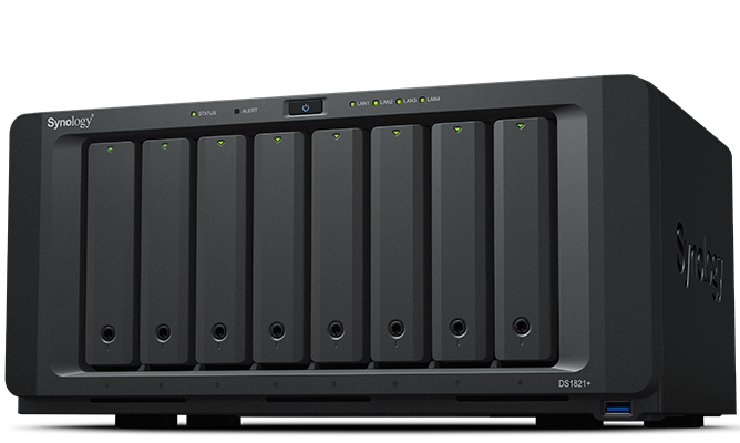 NAS Synology DS1821+, 8 Bahías Ampliables Hasta 18, Núcleo Cuádruple 2.2Ghz, 4gb DDR4 Ampliable a 32gb, LAN Gigabit X4, USB 3.2 X4, Hot-Swap, Soporta M.2 2280 NVME, No Incluye Discos.