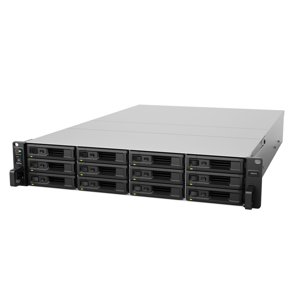 NAS Empresarial Synology SA3410 | 12 Bahías SAS/SATA Exp. 96 | 6,200 MB/s | 2×10GbE Nativo | 1.728 PB | Alta Disponibilidad HA | Gestión OOB | Tiering SSD NVMe | Centro de Datos | SKU SA3410